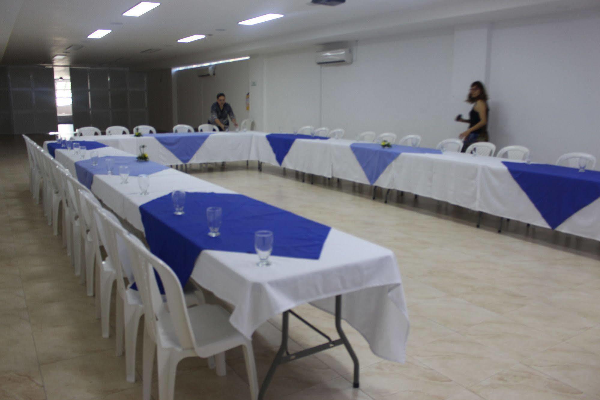Ayenda 1501 Metropolitana Plaza Hotel Bucaramanga Exterior foto