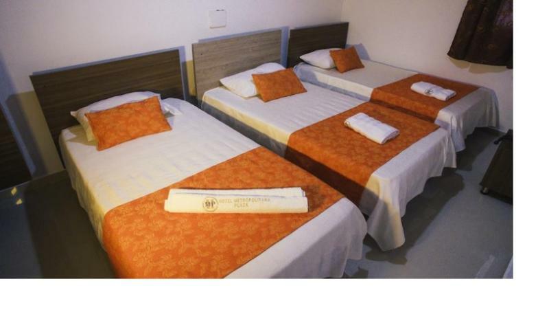 Ayenda 1501 Metropolitana Plaza Hotel Bucaramanga Exterior foto